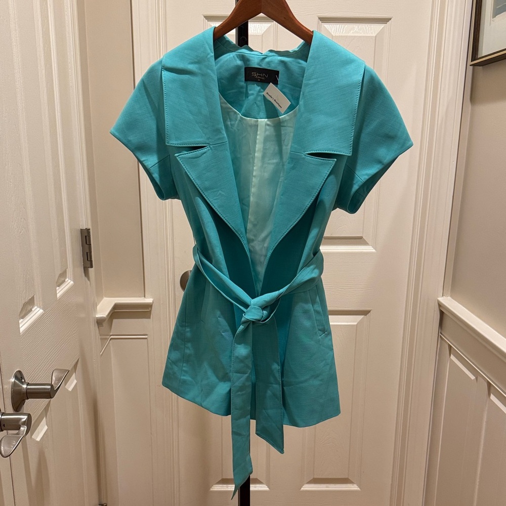SHN Woman Aqua Short-Sleeve Belted Blazer